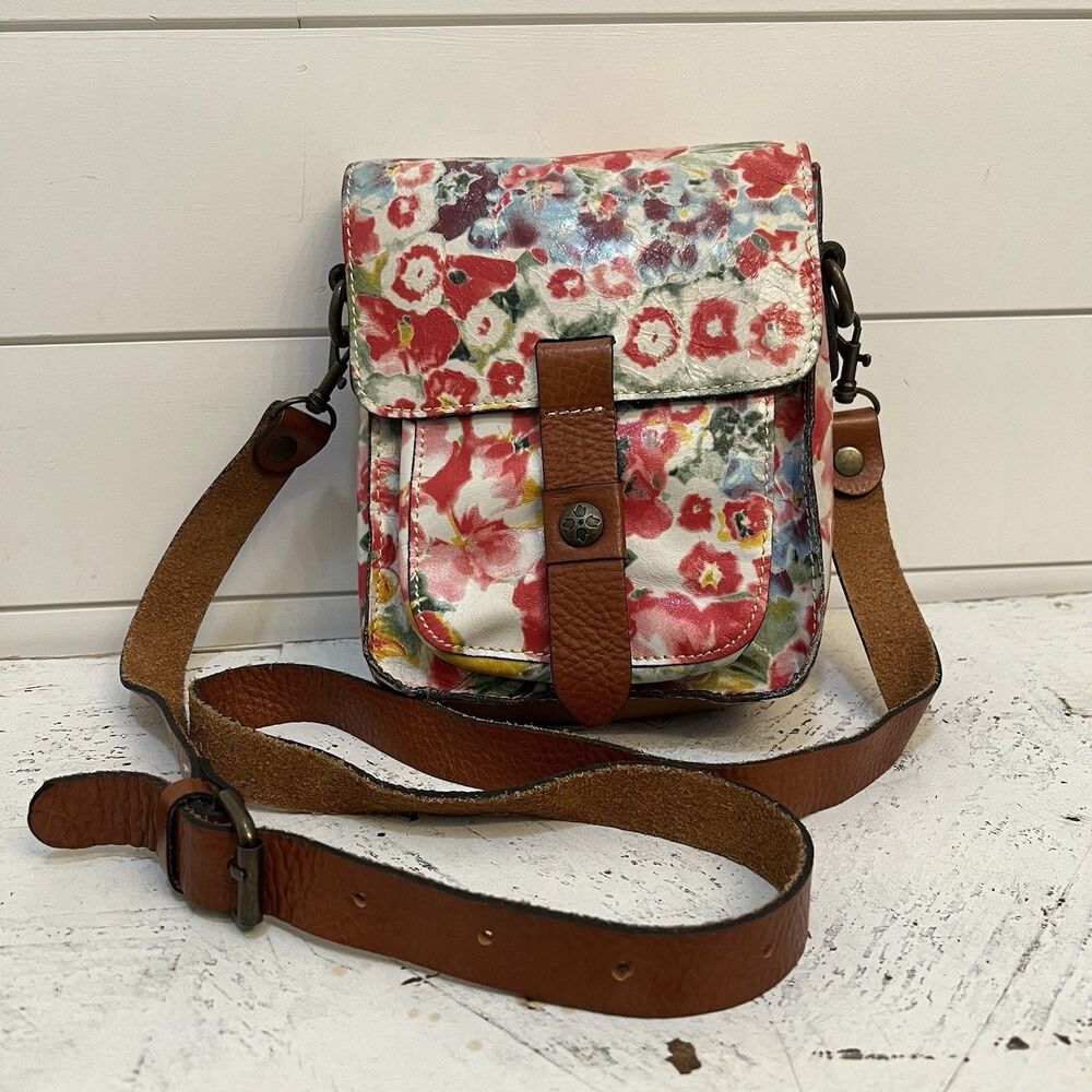 Patricia Nash Lari flap crossbody Floral (painterwash) EUC